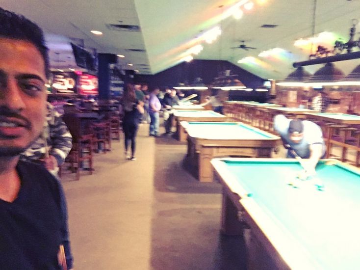 Maxamillians Billiards - Photo 1